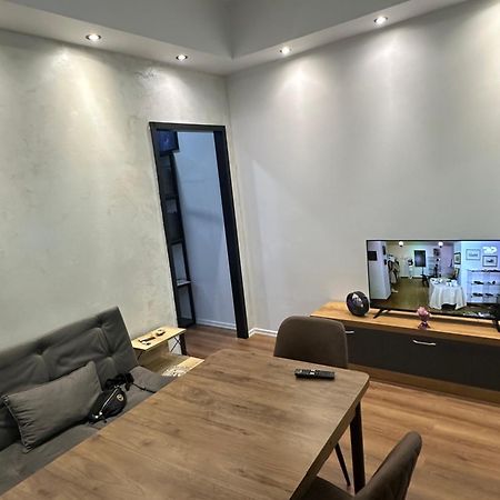 Aries Apartments Sarandë Exteriér fotografie