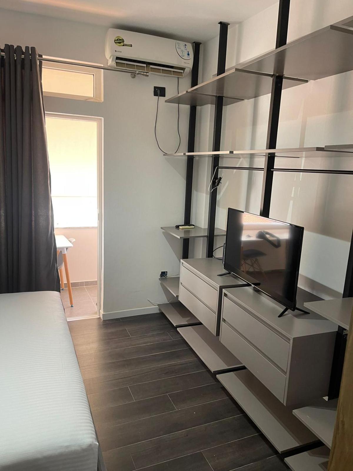 Aries Apartments Sarandë Exteriér fotografie