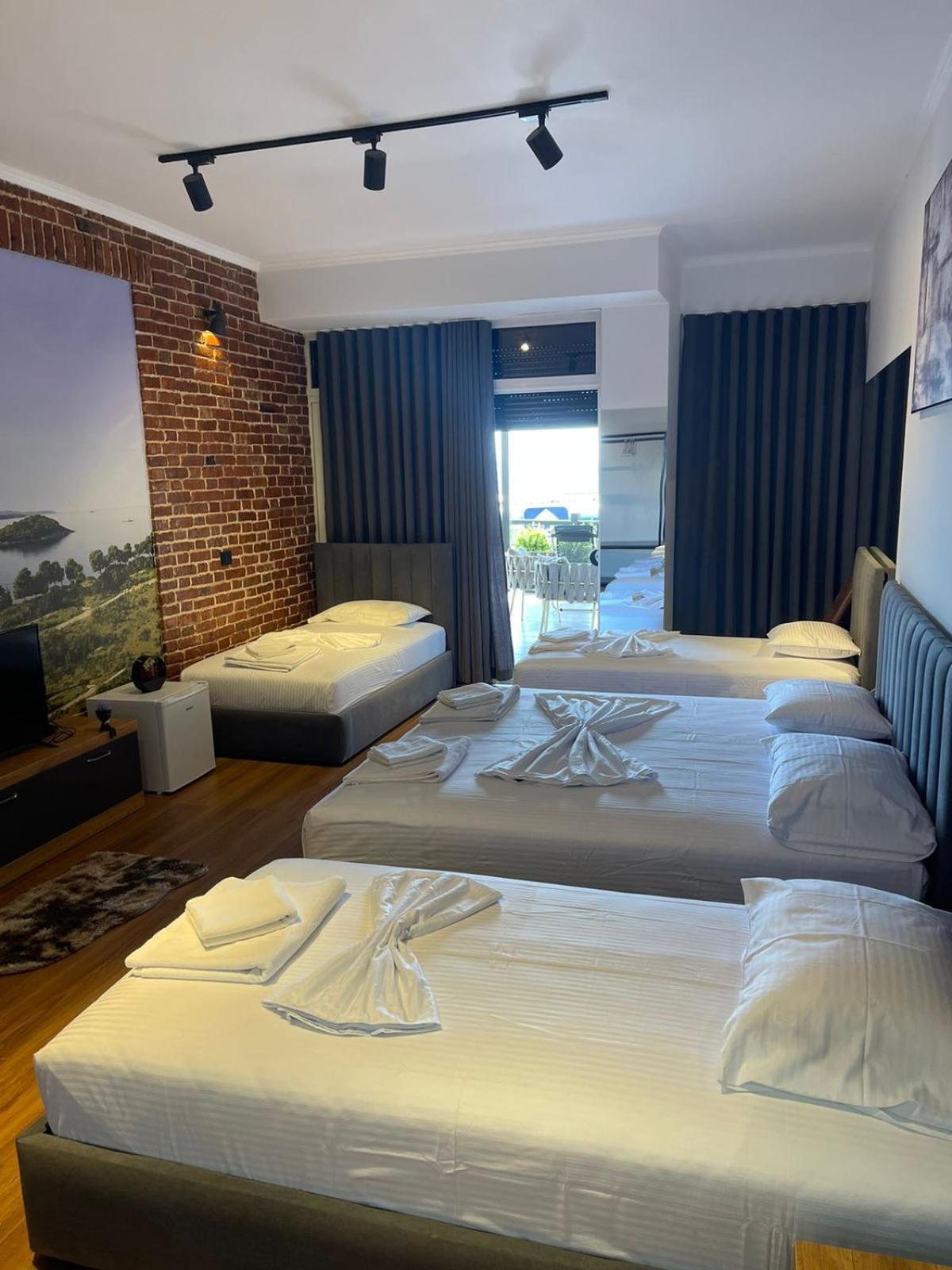 Aries Apartments Sarandë Exteriér fotografie