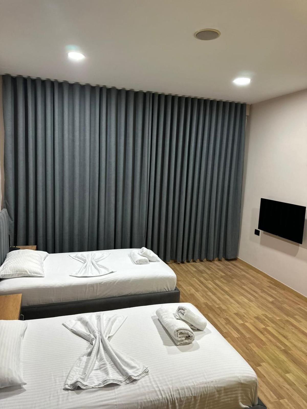 Aries Apartments Sarandë Exteriér fotografie